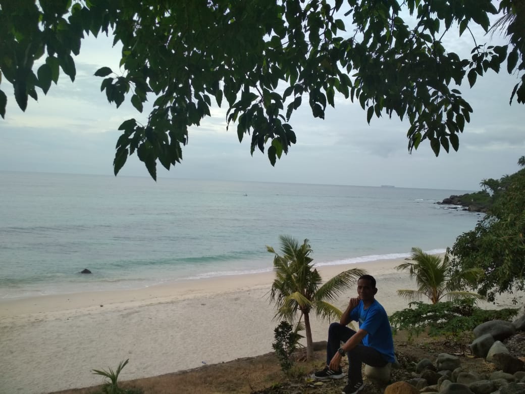 Pantai Aceh Pulau Indah - Dengan hamparan pasir yang berwarna putih